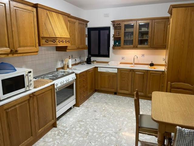 Spacious 3 Bedroom Apartment In The Heart Of St Julians Saint Julian's Exterior photo