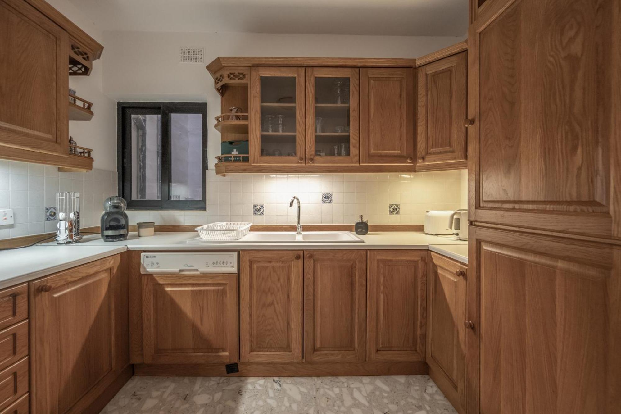 Spacious 3 Bedroom Apartment In The Heart Of St Julians Saint Julian's Exterior photo